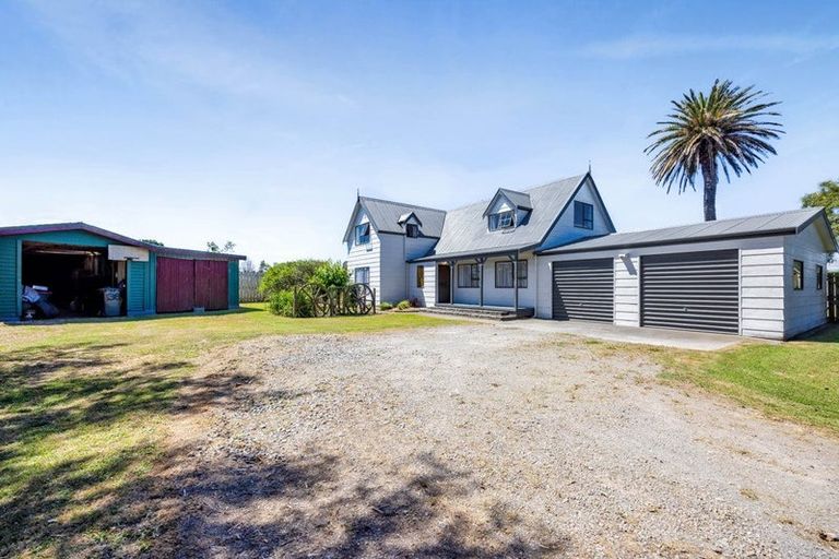 Photo of property in 38 Mcalpine Road, Hawera, 4672