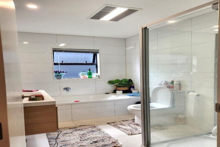 Photo of property in 17 Orona Place, Takanini, 2112