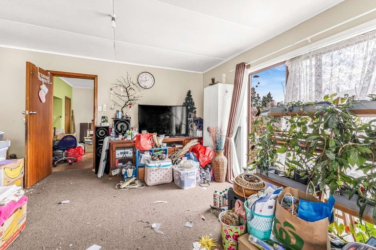 Photo of property in 14 Tawa Street, Inglewood, 4330