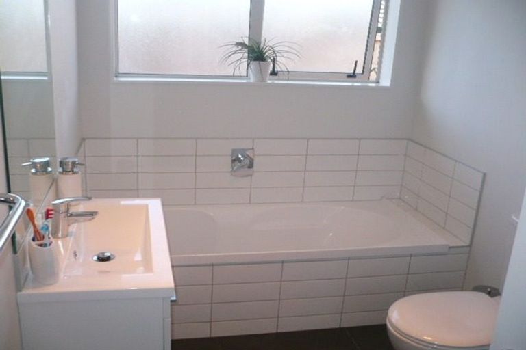 Photo of property in 21 Raithburn Terrace, Pokeno, 2402