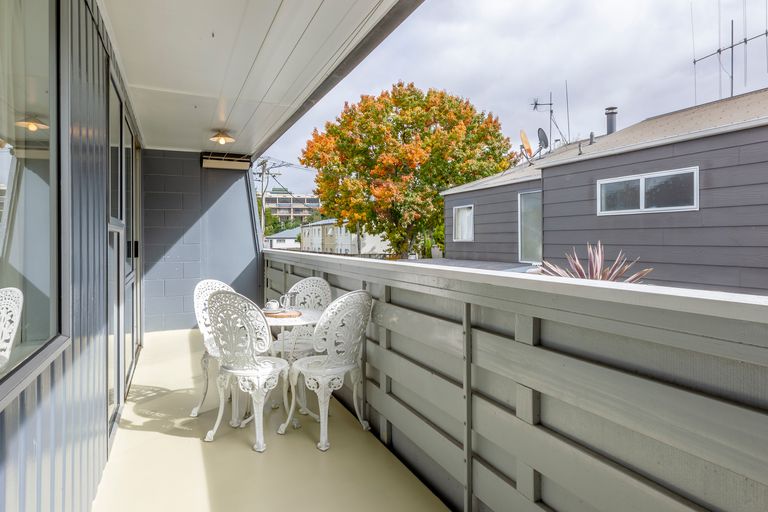 Photo of property in 6 Opoia Road, Hamilton East, Hamilton, 3216