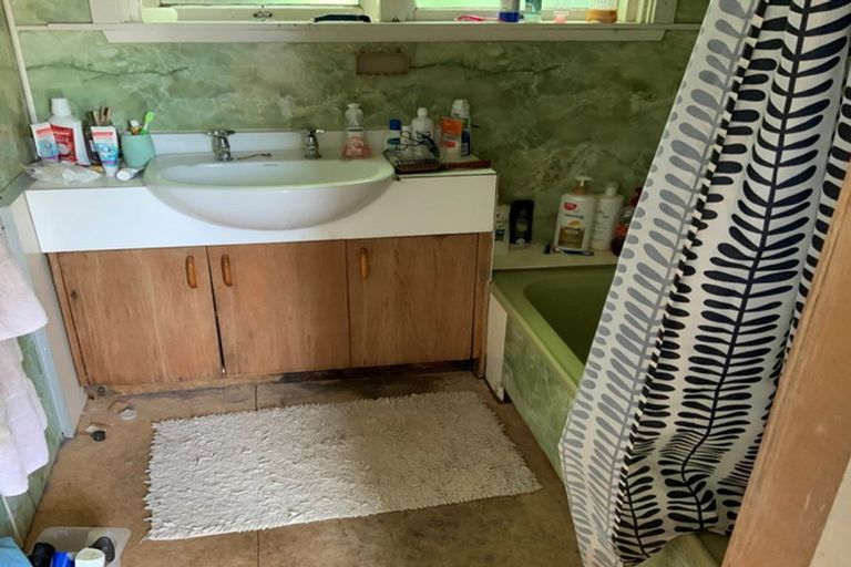 Photo of property in 75 Rattray Street, Riccarton, Christchurch, 8041