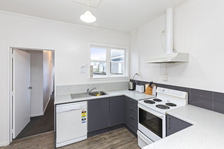 Photo of property in 2/34 Wainui Street, Riccarton, Christchurch, 8041