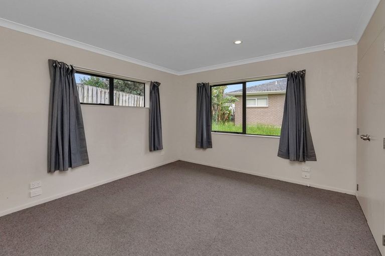 Photo of property in 92 Ridgeway Drive, Te Kamo, Whangarei, 0112