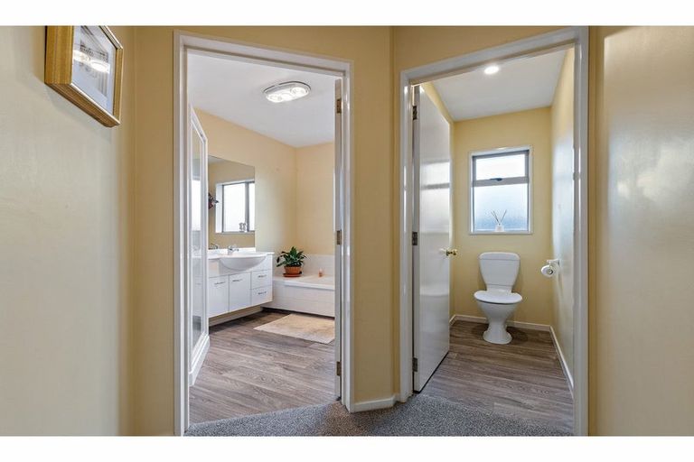 Photo of property in 3 Magnolia Lane, St Albans, Christchurch, 8052