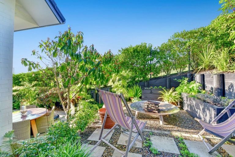 Photo of property in 96 Arran Point Parade, Orewa, 0931