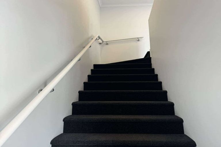 Photo of property in 7/64 Glen Road, Stokes Valley, Lower Hutt, 5019