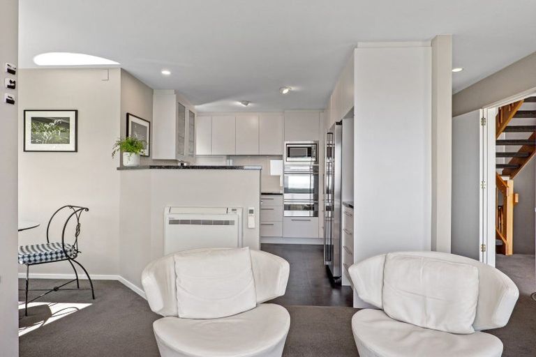 Photo of property in 3 Allom Lane, Cashmere, Christchurch, 8022