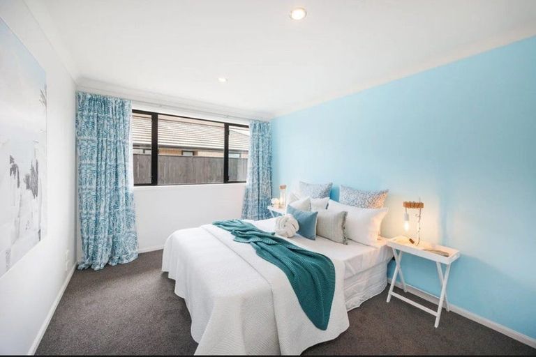 Photo of property in 22 Pegasus Place, Kelvin Grove, Palmerston North, 4414