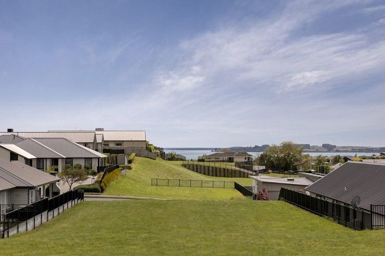 Photo of property in 32 Ridge Drive, Omokoroa, 3114