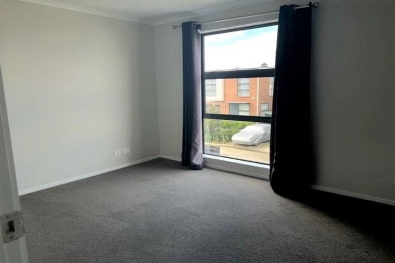 Photo of property in 1 Spotted Dove Road, Hobsonville, Auckland, 0616