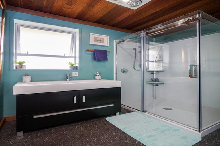 Photo of property in 229 Brockville Road, Brockville, Dunedin, 9011