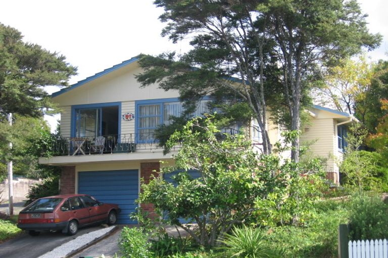 Photo of property in 91 Stottholm Road, Titirangi, Auckland, 0604