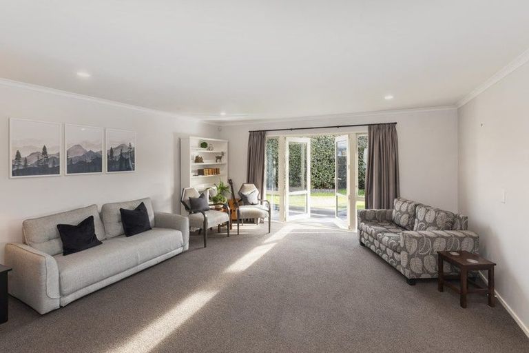 Photo of property in 53 Glasnevin Drive, Casebrook, Christchurch, 8051