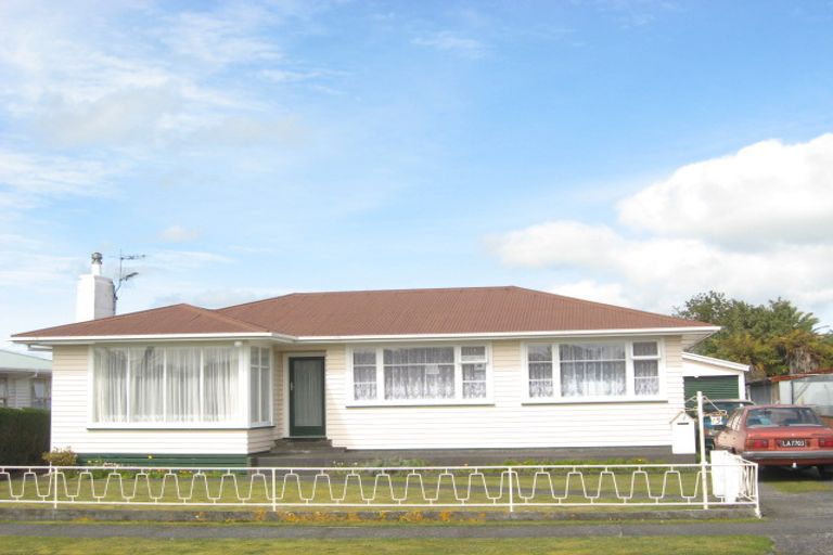 Photo of property in 15 Antonio Street, Stratford, 4332