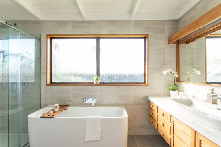 Photo of property in 8 Grey Avenue, Tairua, 3508