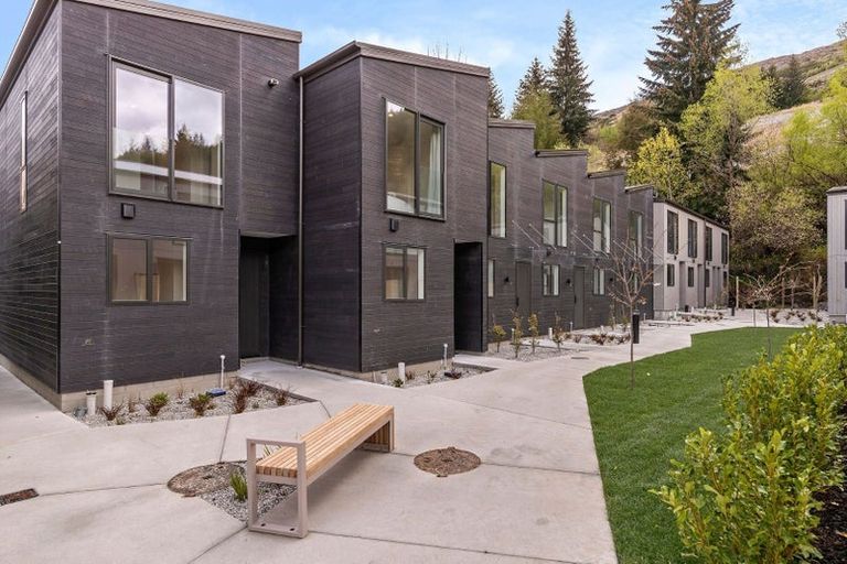 Photo of property in 20/arthurs Point Road, Arthurs Point, Queenstown, 9371