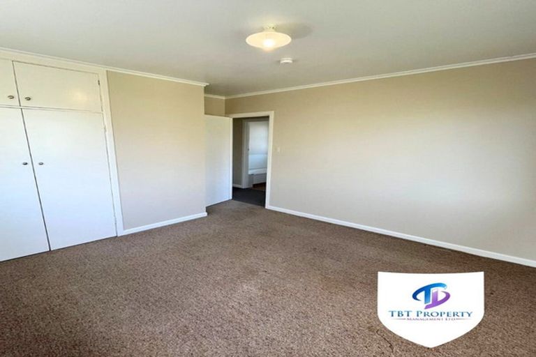 Photo of property in 2/291 Rangatira Road, Beach Haven, Auckland, 0626