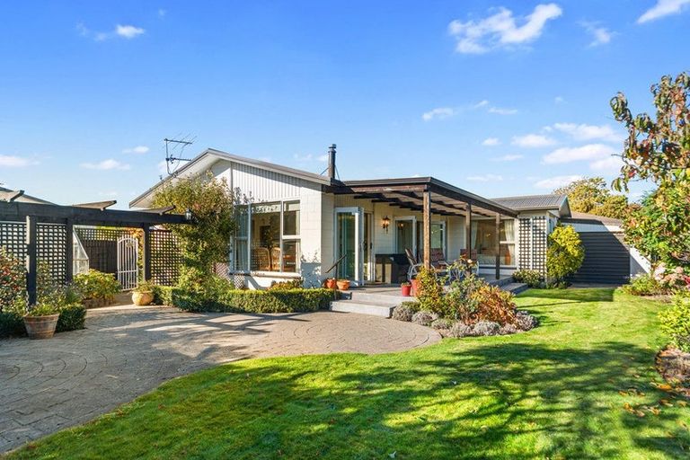 Photo of property in 12 Petries Road, Woodend, 7610