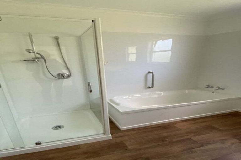 Photo of property in 9 Kotare Street, Waikanae, 5036