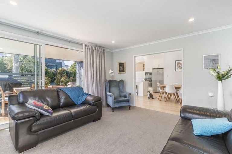 Photo of property in 16 Trevally Place, Snells Beach, 0920