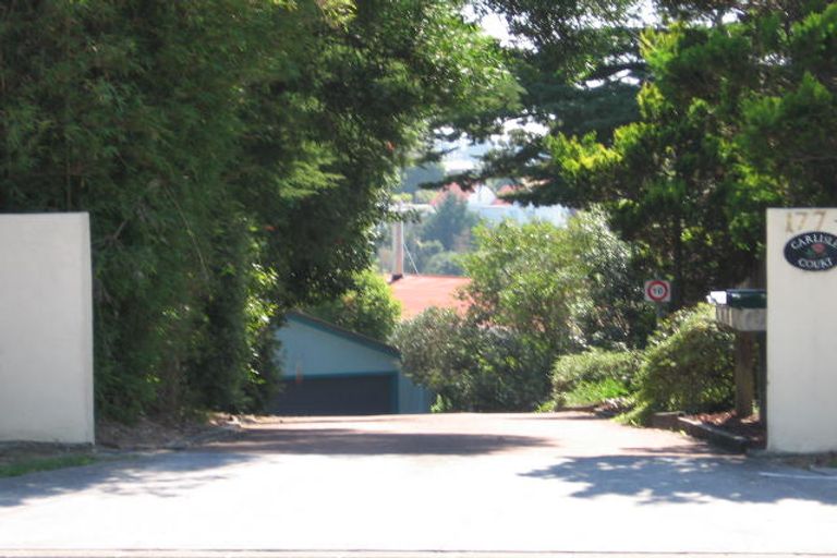Photo of property in 1/177 Carlisle Road, Northcross, Auckland, 0632