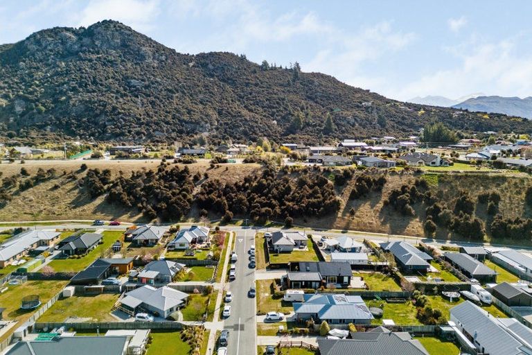 Photo of property in 14 Quail Street, Albert Town, Wanaka, 9305