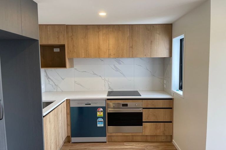 Photo of property in 1/5g Dishys Road, Flat Bush, Auckland, 2019