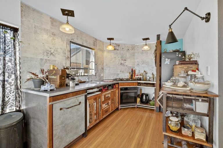 Photo of property in 2/44 Shakespeare Road, Waltham, Christchurch, 8023