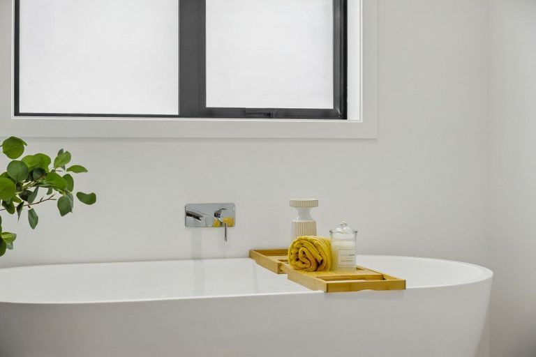 Photo of property in 16 Te Awahohonu Lane, Otaki, 5512