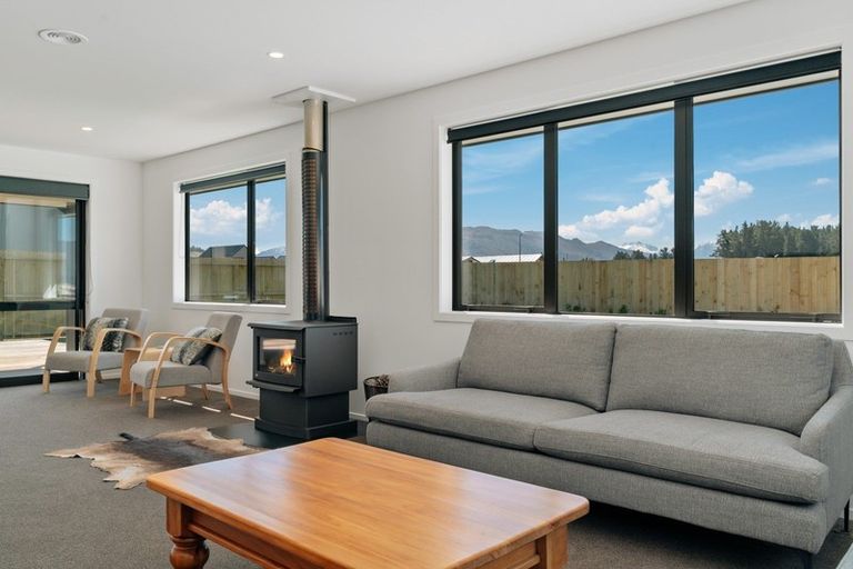 Photo of property in 6 Toru Street, Albert Town, 9305