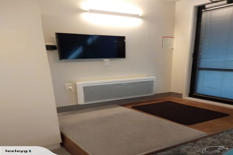 Photo of property in Urbane Apartments, 23/29 Webb Street, Mount Cook, Wellington, 6011