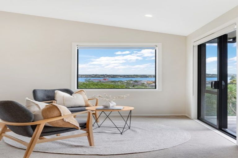 Photo of property in 32c Devon Road, Bucklands Beach, Auckland, 2012