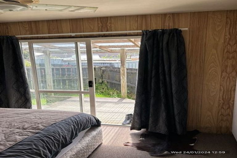Photo of property in 9 Mahoe Street, Strandon, New Plymouth, 4312