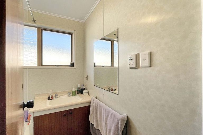 Photo of property in 5b Maire Street, Wainuiomata, Lower Hutt, 5014