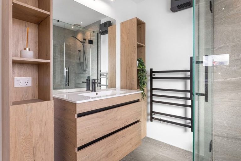 Photo of property in 24 Grey Way, Russley, Christchurch, 8042