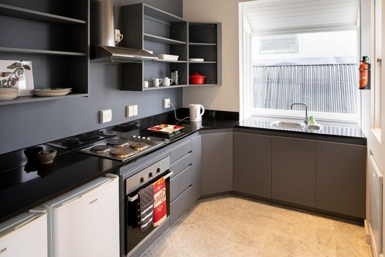 Photo of property in 219u2 The Terrace, Wellington Central, Wellington, 6011
