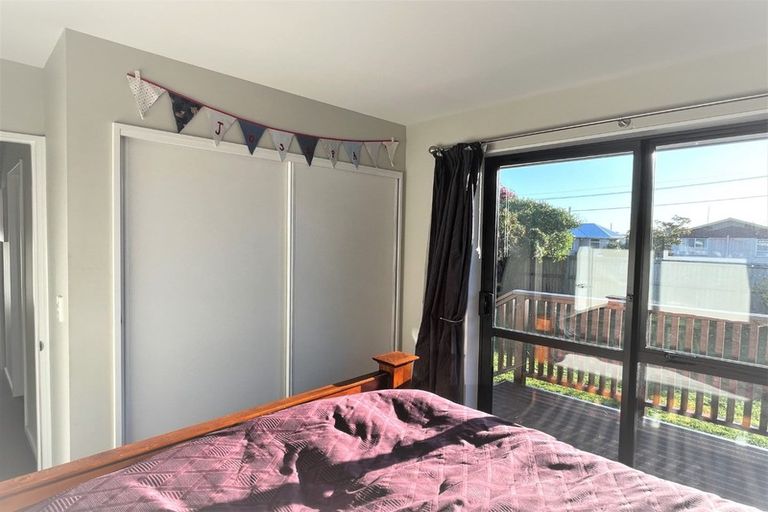 Photo of property in 64 Mackworth Street, Woolston, Christchurch, 8062
