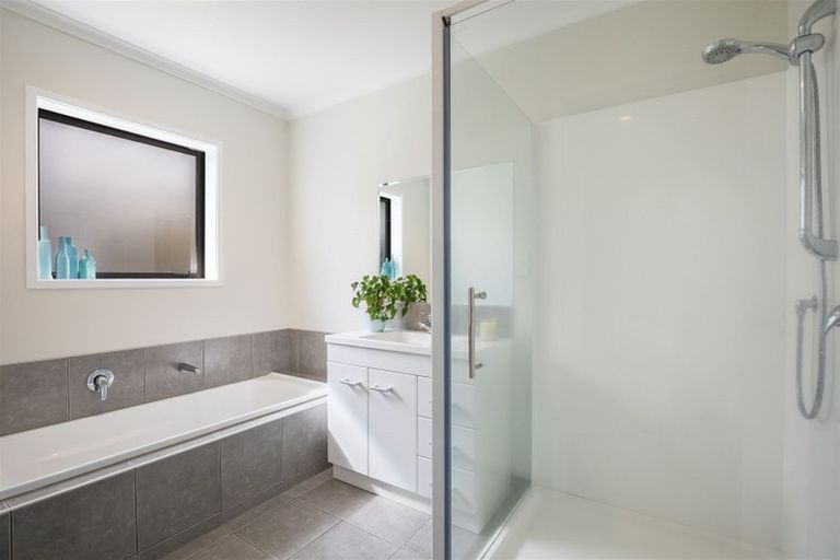 Photo of property in 59 Aotea Drive, Aotea, Porirua, 5024