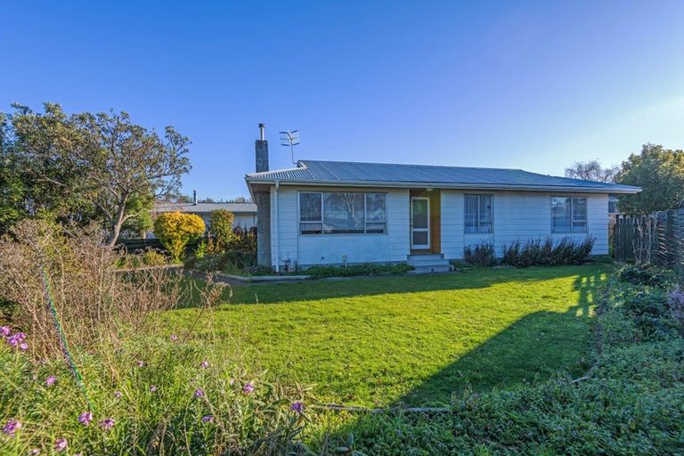 Photo of property in 48 Apollo Parade, Milson, Palmerston North, 4414