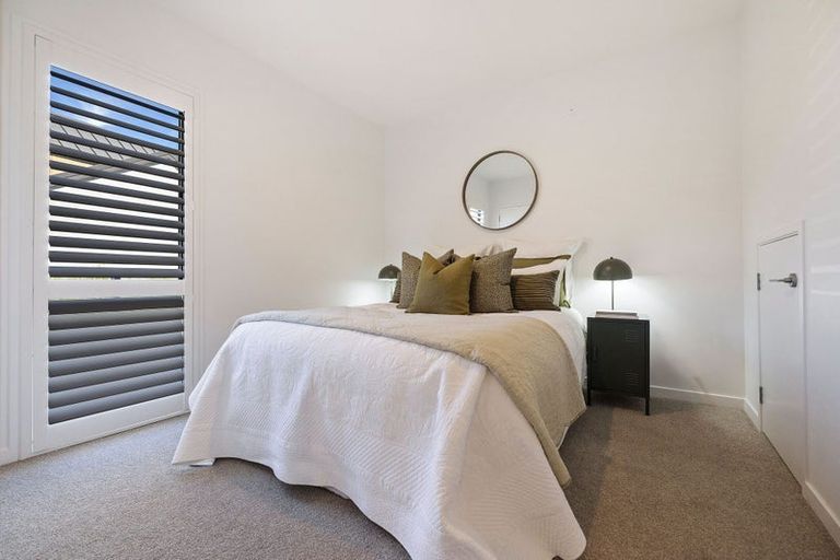 Photo of property in 18 Chapman Way, Jacks Point, 9371