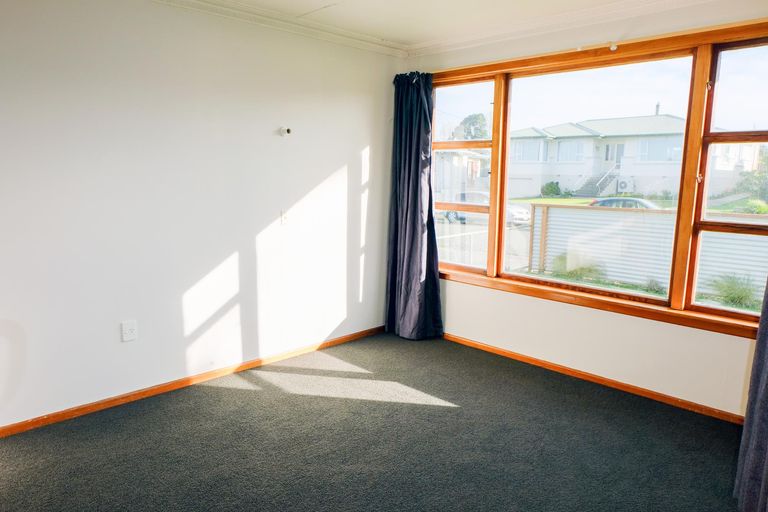 Photo of property in 21 Glendale Crescent, Holmes Hill, Oamaru, 9401