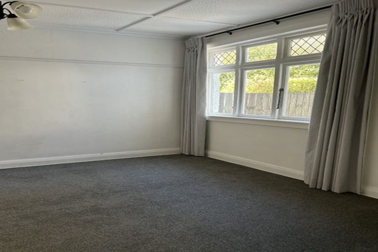 Photo of property in 28 Chamberlain Road, Karori, Wellington, 6012