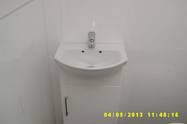 Photo of property in 2/20 Deller Grove, Silverstream, Upper Hutt, 5019