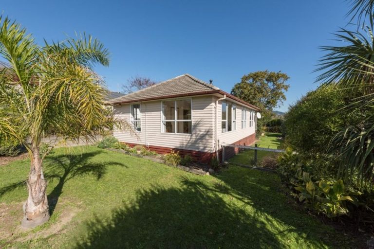 Photo of property in 8 Kauri Street, Stoke, Nelson, 7011