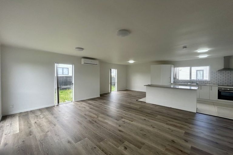 Photo of property in 49 Trimdon Street, Randwick Park, Auckland, 2105