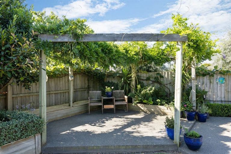 Photo of property in 37 Campion Place, Rolleston, 7614