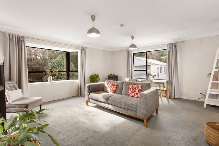 Photo of property in 6 Rathlin Street, Redwood, Christchurch, 8051