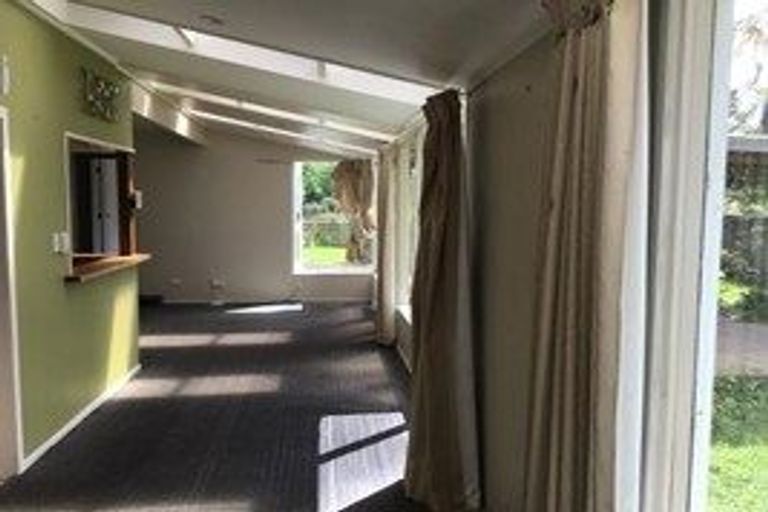 Photo of property in 63 Puriri Road, Waikanae, 5036