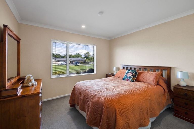 Photo of property in 2a Elizabeth Grove, Stratford, 4332